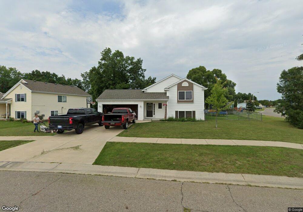 1202 Cimmaron Ct, Davison, MI 48423 - photo 1