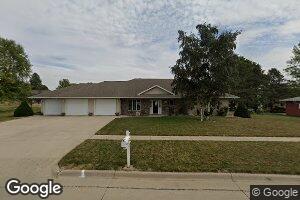 710 Iowa Dr, Manning, IA 51455