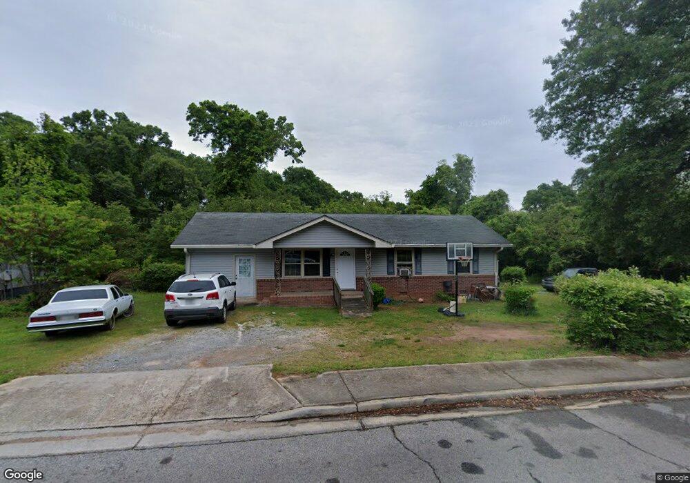 542 Daniel St, Royston, GA 30662 - photo 1