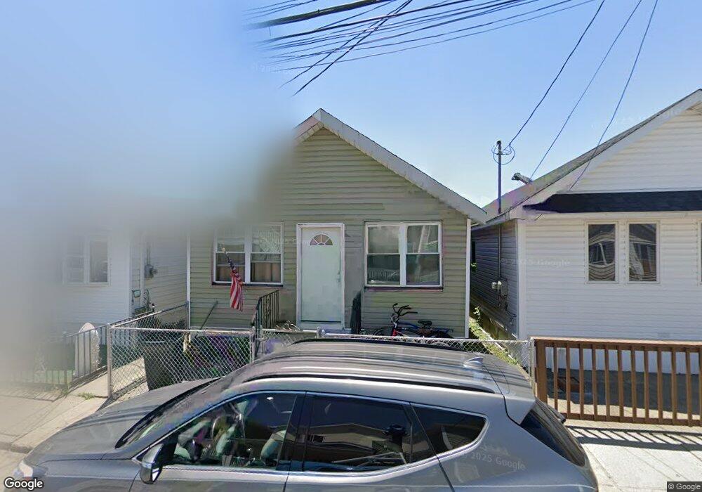 16 W 14th Rd, Broad Channel, NY 11693 - photo 1
