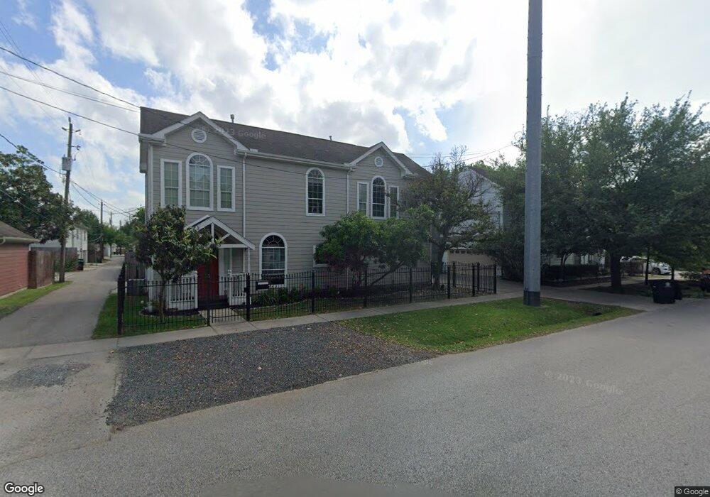610 W 8th St, Houston, TX 77007 - photo 1
