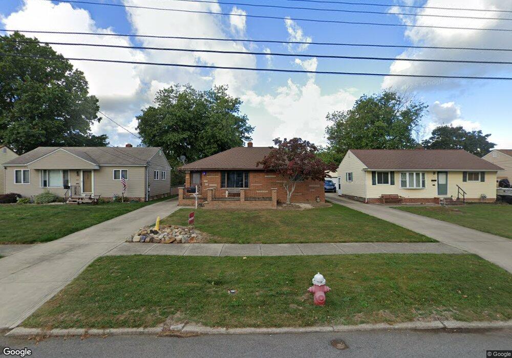 232 Gayle Dr, Sheffield Lake, OH 44054 - photo 1