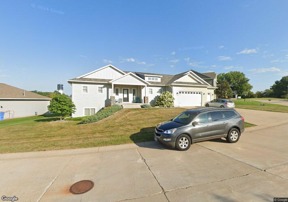 1386 Crestview Dr, Winona, MN 55987 - photo 1