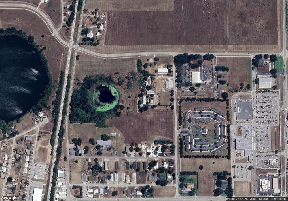 800 Hillcrest Ave, Lake Placid, FL 33852 - photo 1