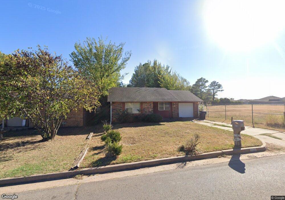 1825 W Rosa St, Shawnee, OK 74804 - photo 1
