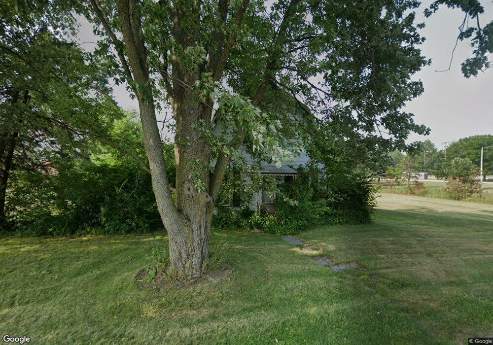 1533 W Cherry St, Bluffton, IN 46714 - photo 1