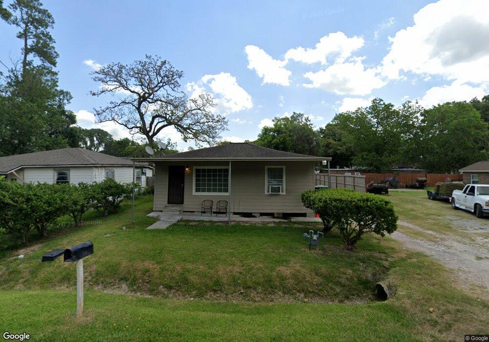 6810 Ezzard Charles Ln, Houston, TX 77091 - photo 1