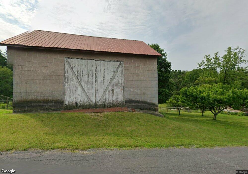 16 E Schmaltzdahl Rd, New Ringgold, PA 17960 - photo 1