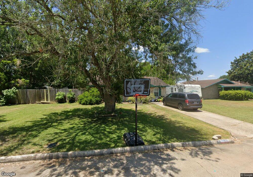 10810 Keese Dr, Houston, TX 77089 - photo 1