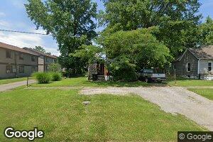 103 NW 9th St, Fairfield, IL 62837