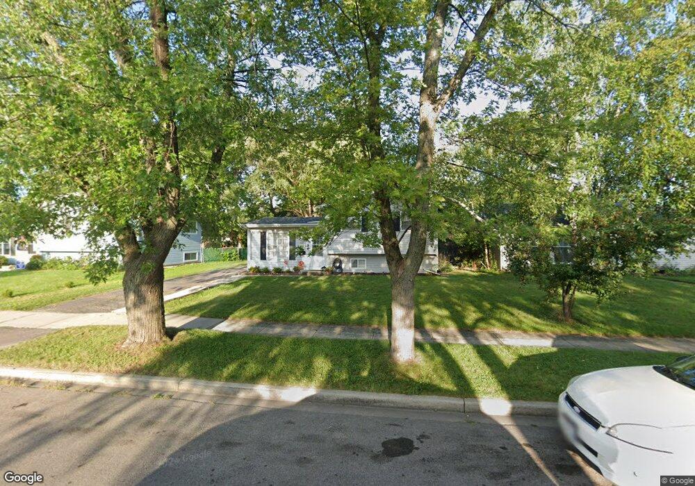 1528 N Berwick Blvd, Waukegan, IL 60085 - photo 1