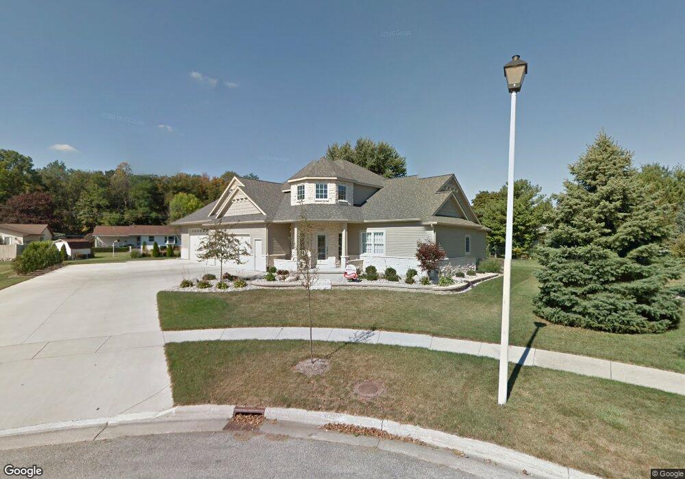 420 Keinath Dr, Frankenmuth, MI 48734 - photo 1