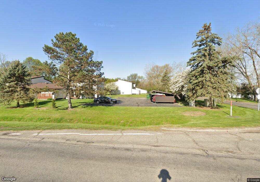 5194 Orchard Grove Dr unit 2, Flint, MI 48507 - photo 1