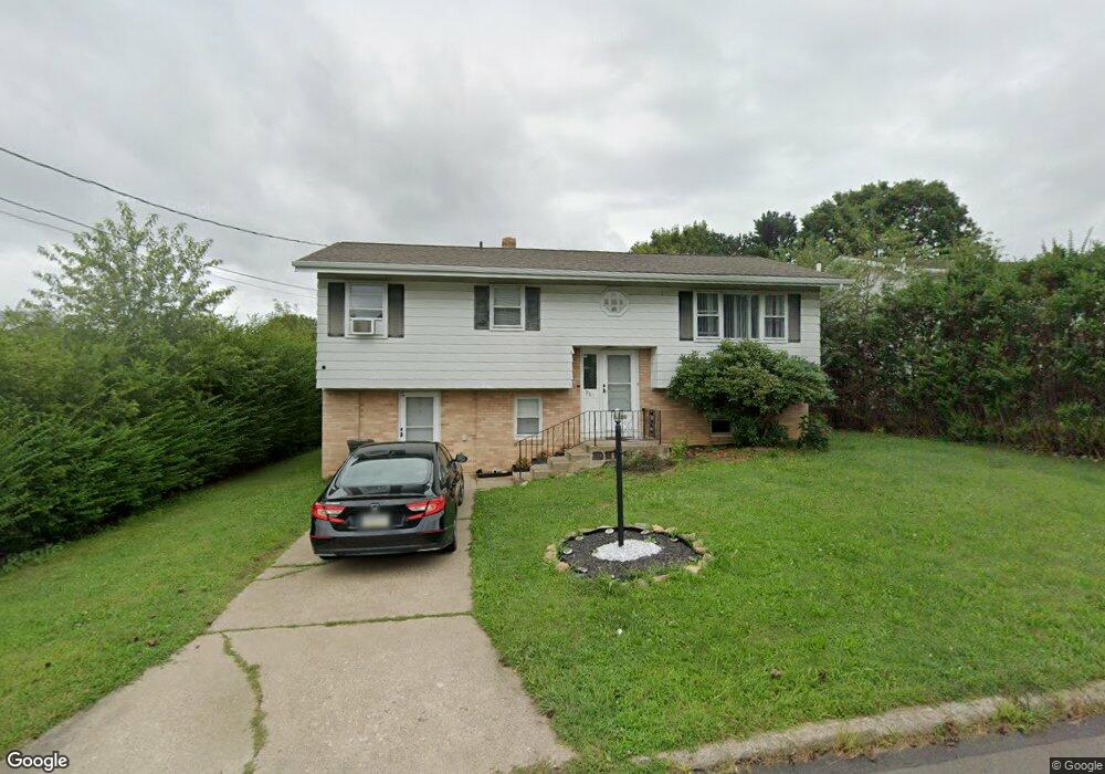 961 Seybert St, Hazleton, PA 18201 - photo 1