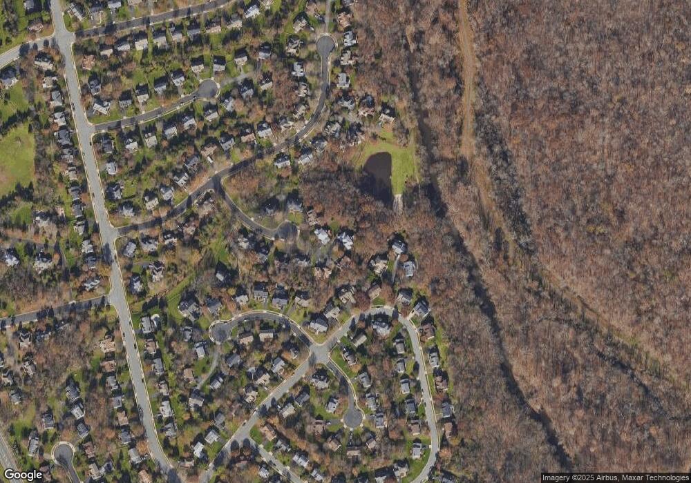 6187 Snowhill Ct, Centreville, VA 20120 - photo 1