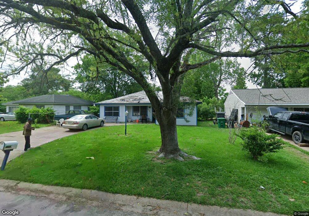 7401 Sterlingshire St, Houston, TX 77016 - photo 1