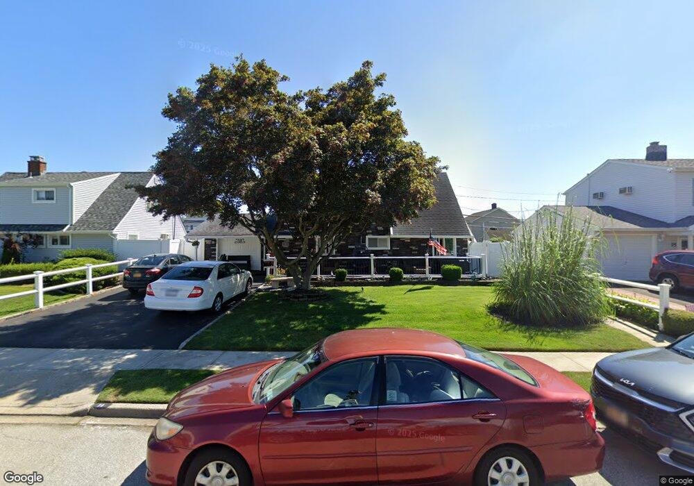 71 Springtime Ln S, Levittown, NY 11756 - photo 1