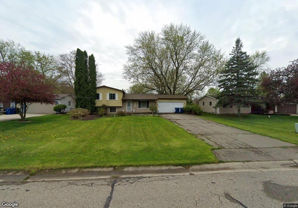 4411 Regency Rd, Swartz Creek, MI 48473 - photo 1