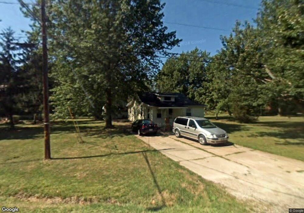 334 Buckeye Dr, Sheffield Lake, OH 44054 - photo 1