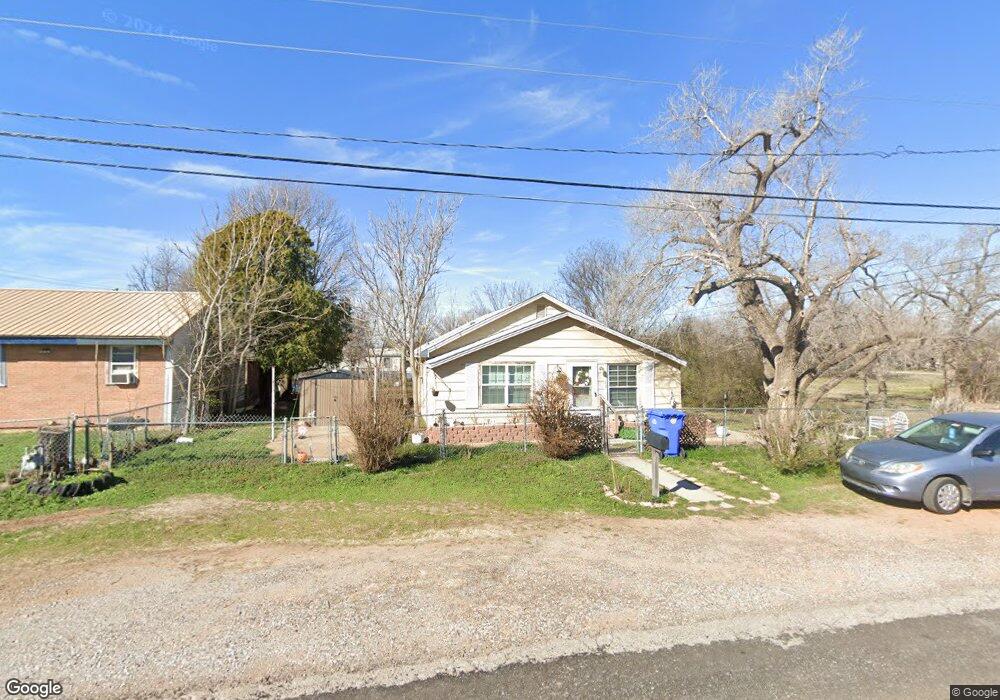 206 N 7th St, Cache, OK 73527 - photo 1