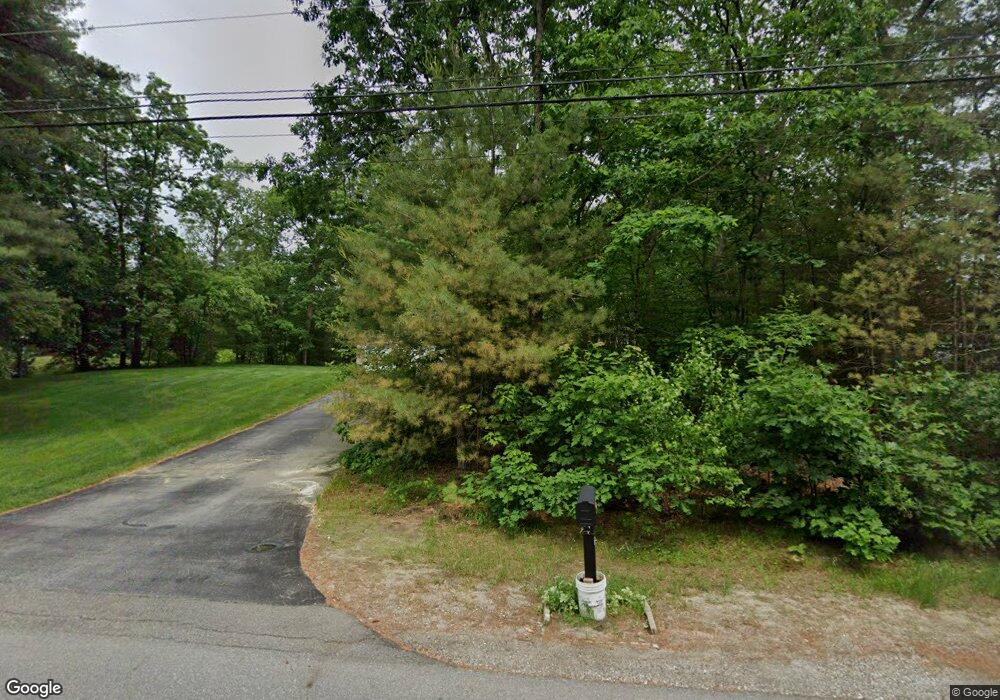 15 Pilgrim Dr, Litchfield, NH 03052 - photo 1