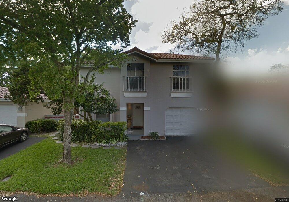 1237 1237 Seagrape Cr, Weston, FL 33326 - photo 1