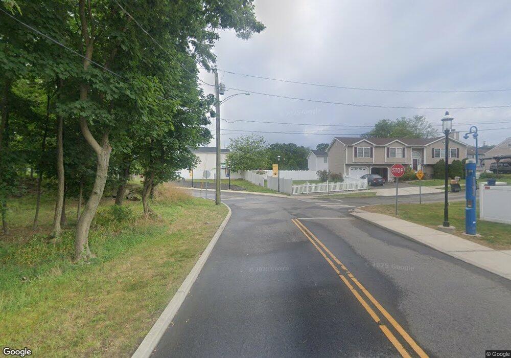 1107 Old Orange Ave, West Haven, CT 06516 - photo 1