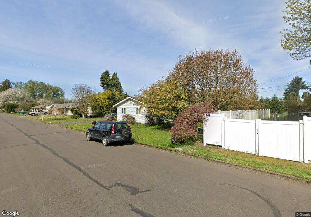 1107 NE 13th Ave, Albany, OR 97321 - photo 1