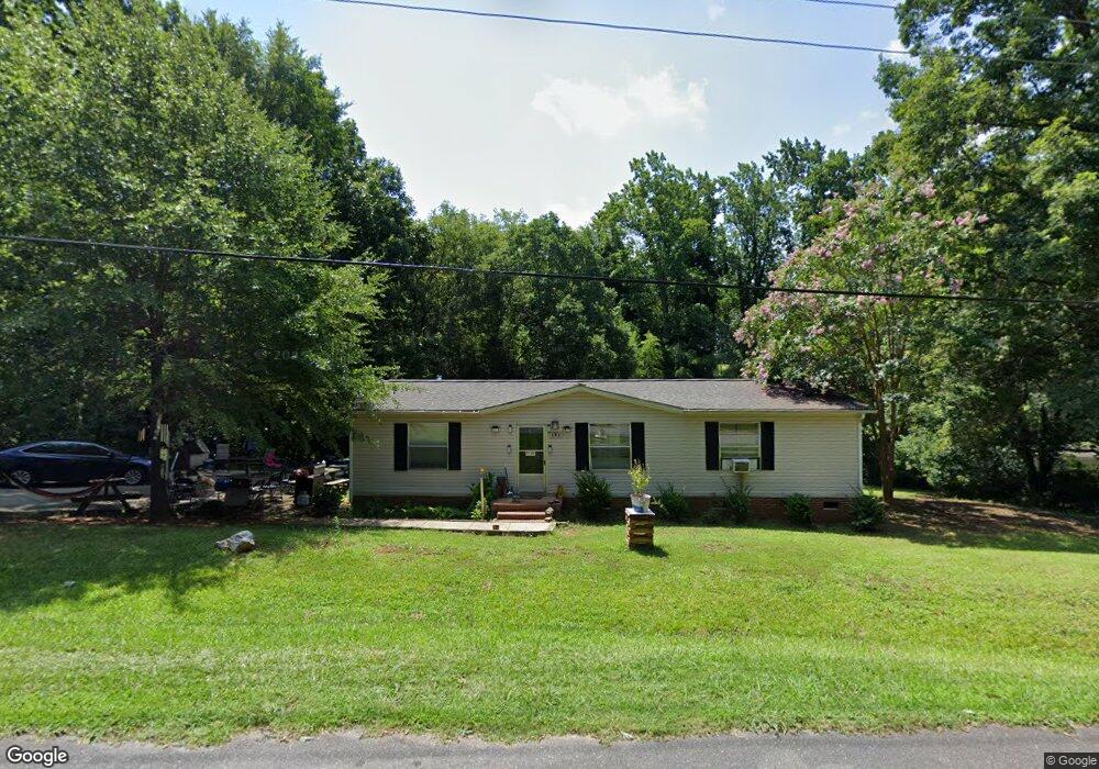 191 Forest Dr, Fort Mill, SC 29715 - photo 1