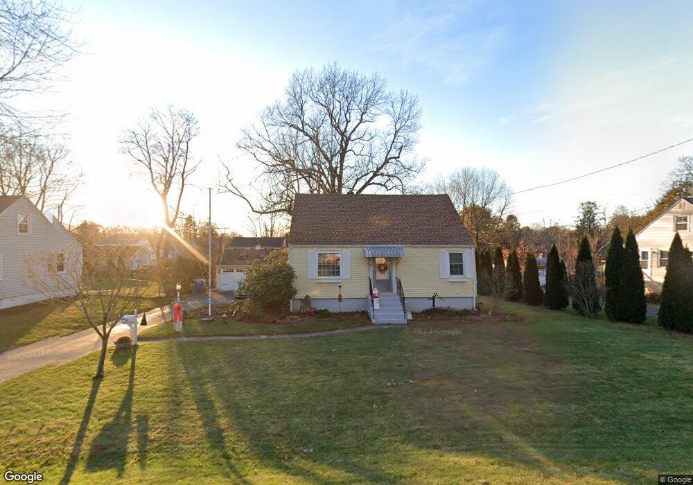 84 Greenwood Dr, Manchester, CT 06042 - photo 1