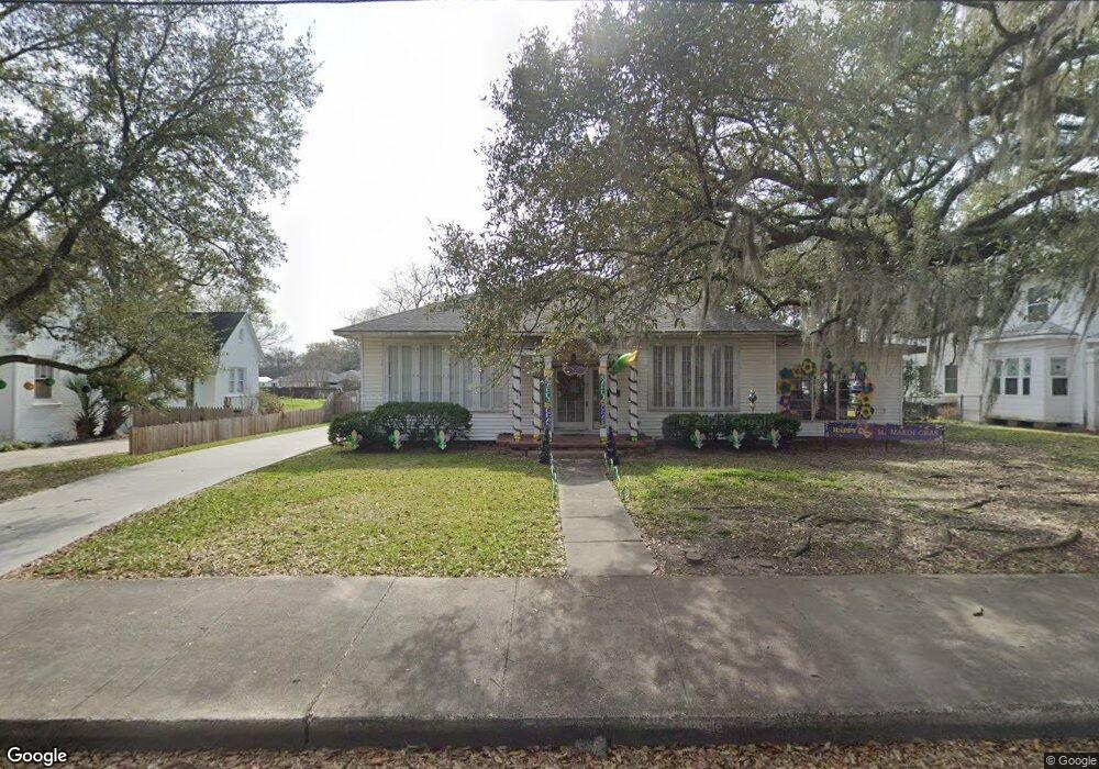 512 E Main St, New Iberia, LA 70560 - photo 1