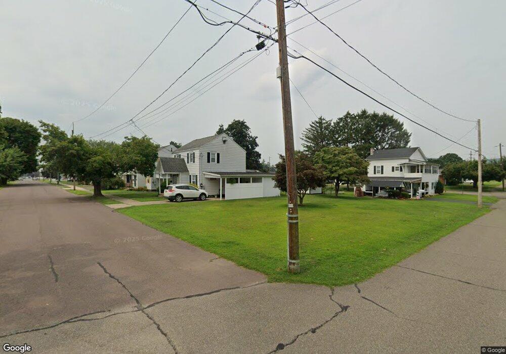 817 E 4th St, Berwick, PA 18603 - photo 1