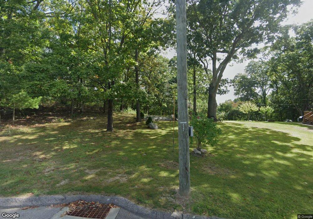 14 Johnson St, Pawcatuck, CT 06379 - photo 1