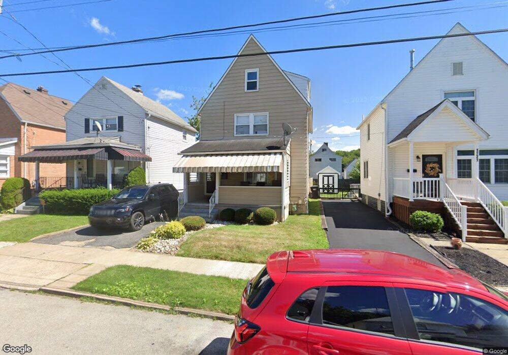 1719 Mcminn St, Aliquippa, PA 15001 - photo 1