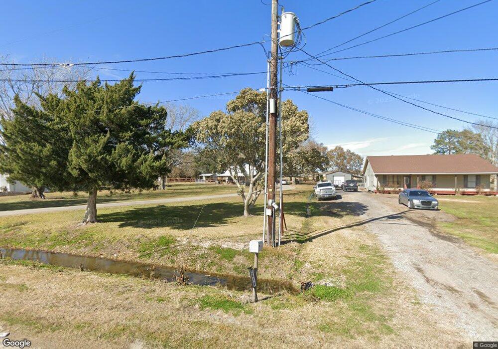 2414 Claude Leblanc Rd, New Iberia, LA 70560 - photo 1