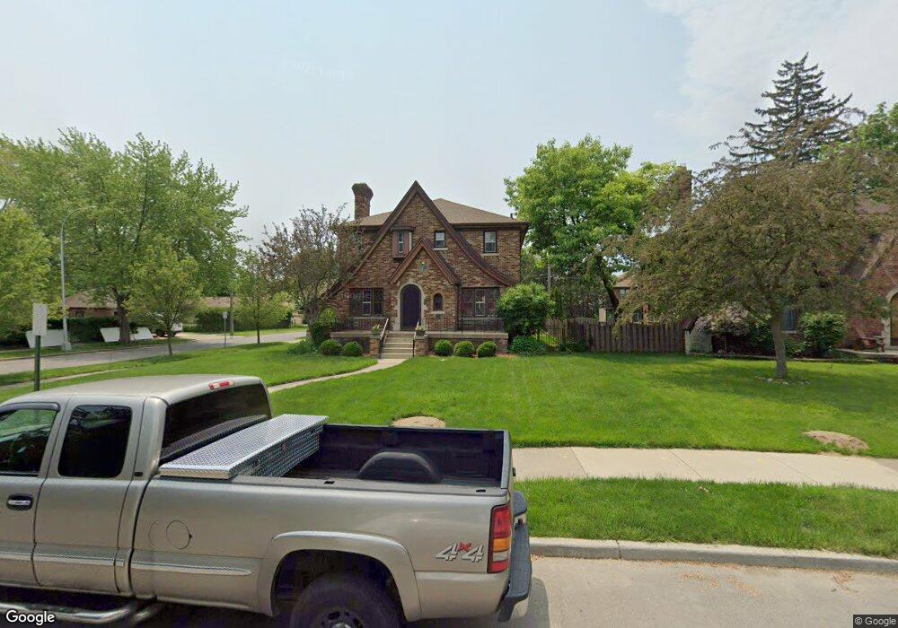 1305 Bedford Rd, Grosse Pointe Park, MI 48230 - photo 1