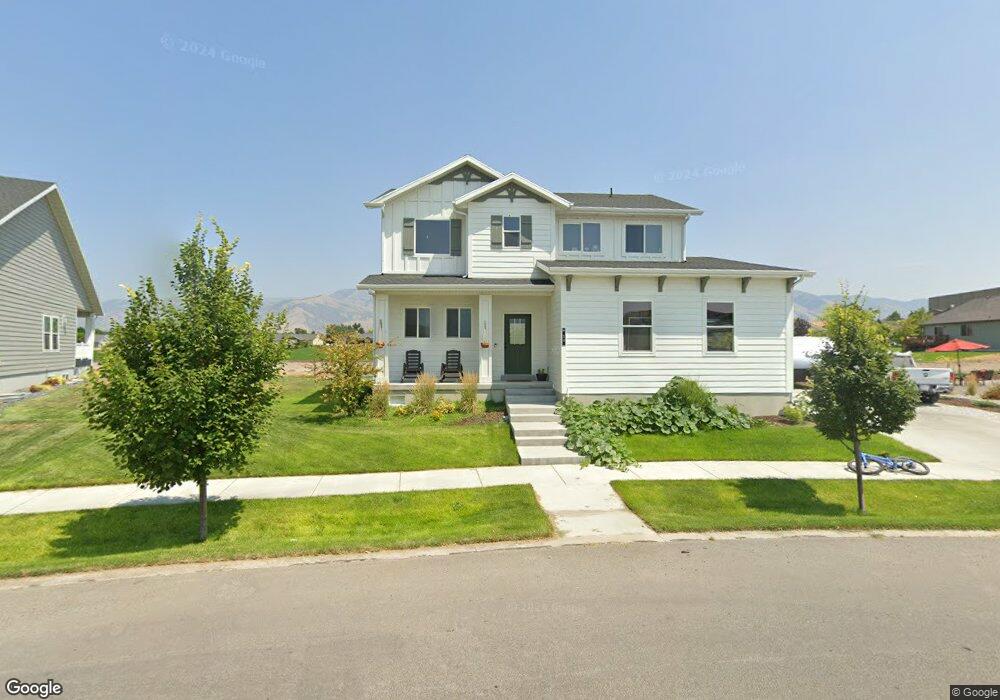 34 N 575 W unit 16, Hyrum, UT 84319 - photo 1