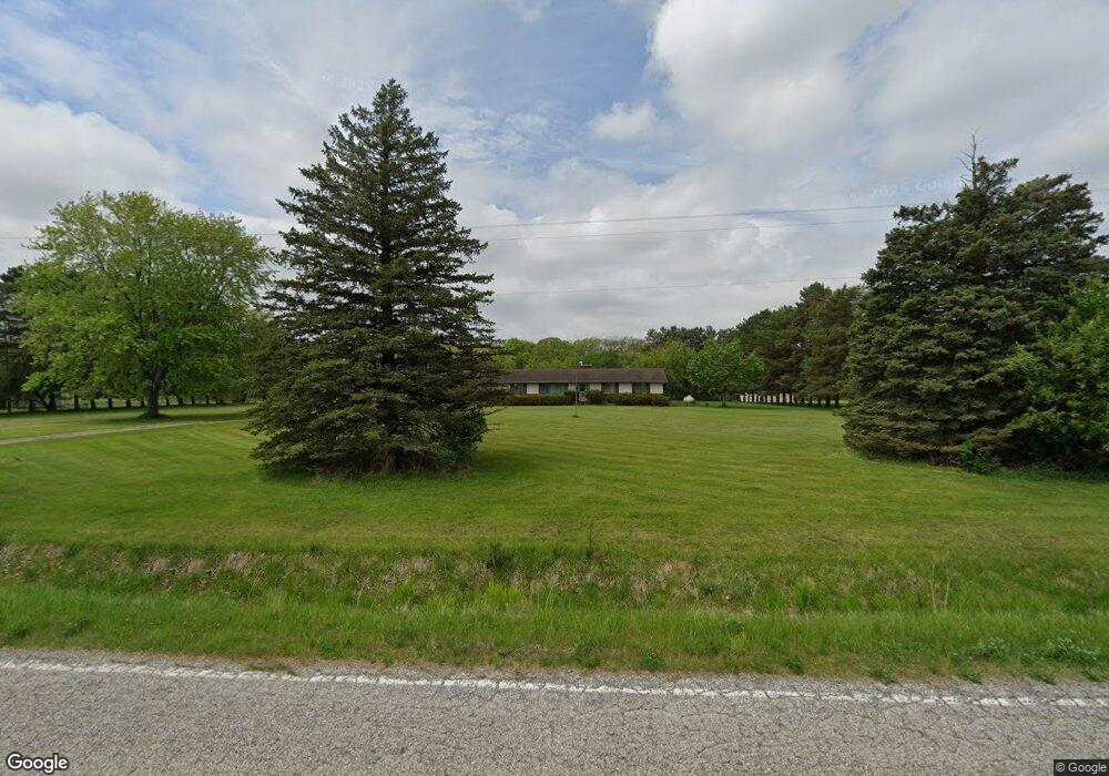 5681 N New Lothrop Rd, Corunna, MI 48817 - photo 1