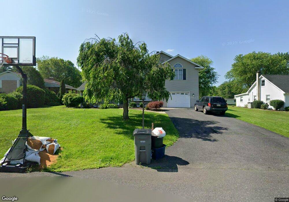 6108 Glenn Ave, Coopersburg, PA 18036 - photo 1