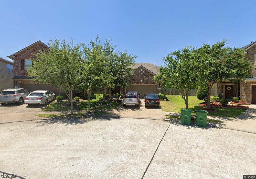 9002 Fuqua Breeze Dr, Houston, TX 77075 - photo 1