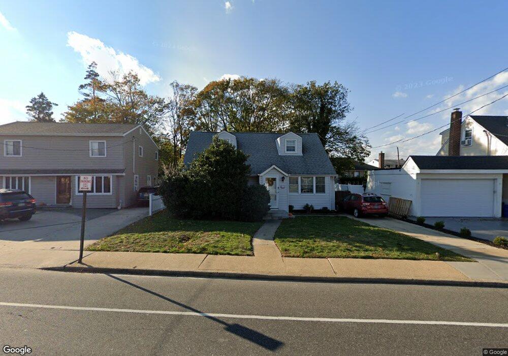 2980 Oceanside Rd, Oceanside, NY 11572 - photo 1