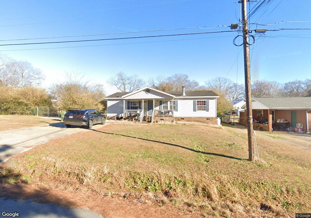 1004 Oakley Ave, Roanoke Rapids, NC 27870 - photo 1