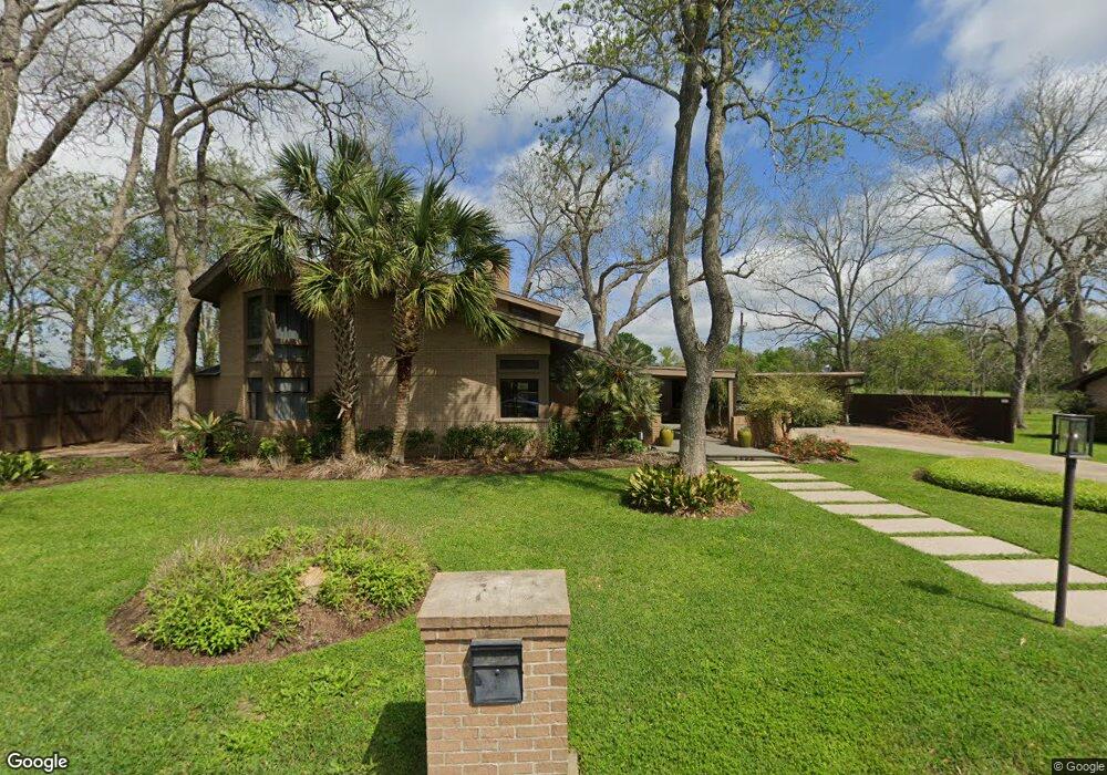 2909 Oak Dr, Bay City, TX 77414 - photo 1