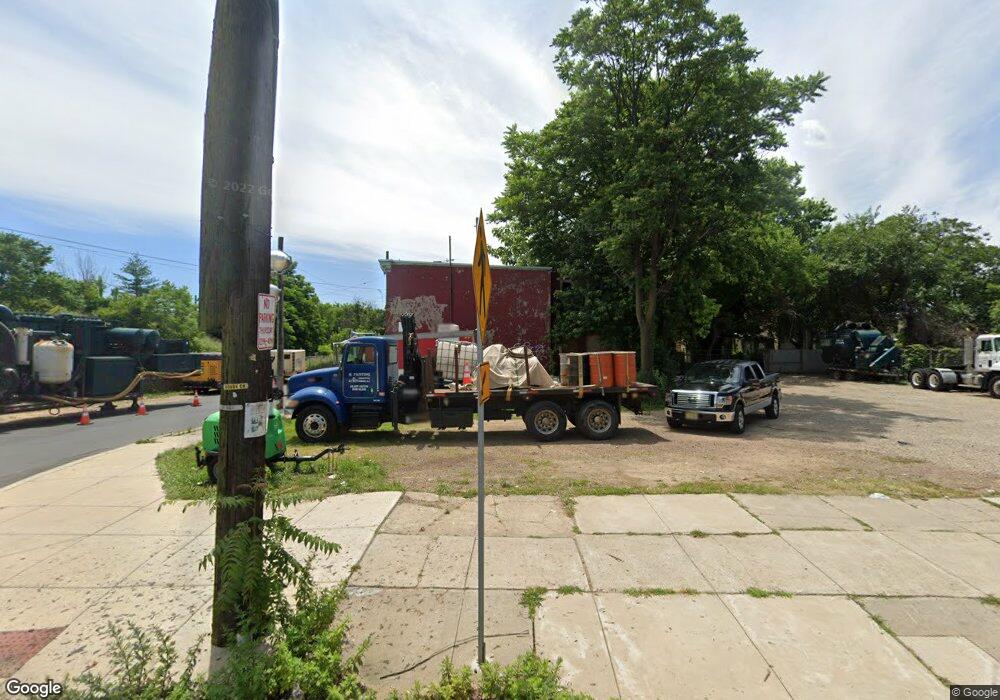 842 Pine St, Camden, NJ 08103 - photo 1