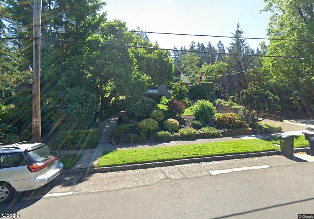1665 Fairmount Blvd, Eugene, OR 97403 - photo 1