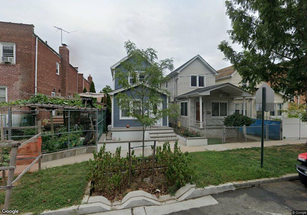 7607 160th St, Fresh Meadows, NY 11366 - photo 1