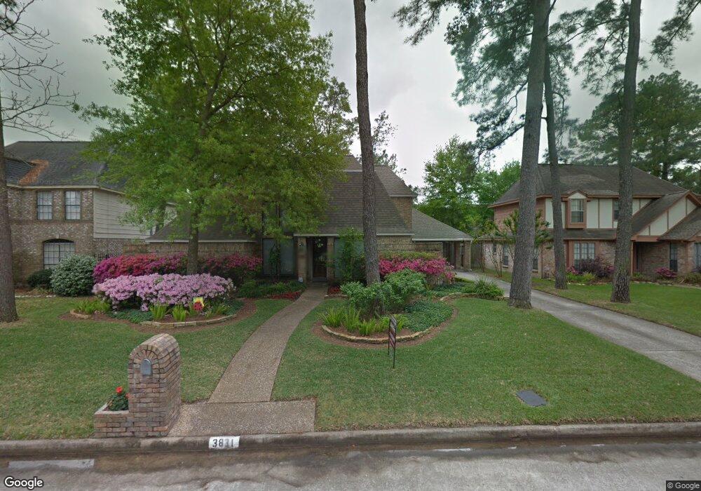 3831 Elmcrest Dr, Houston, TX 77088 - photo 1