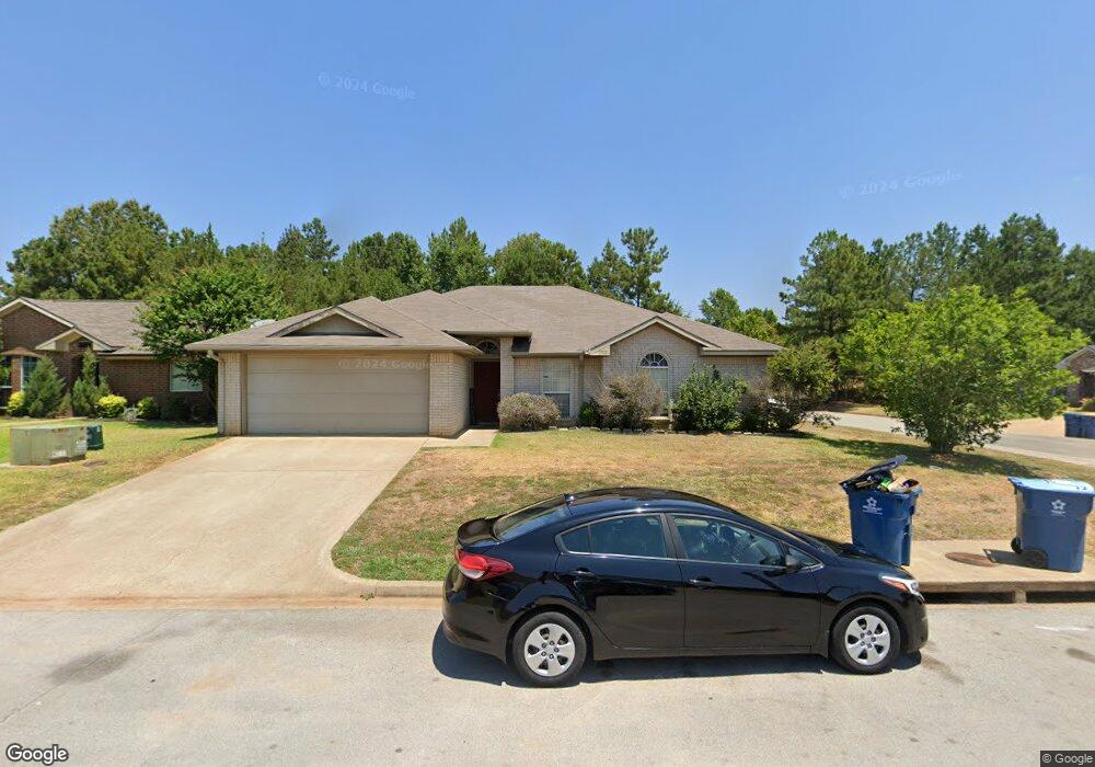 1703 Amanda Ln, Kilgore, TX 75662 - photo 1