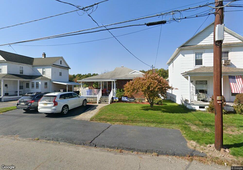 130 Center St, Dupont, PA 18641 - photo 1