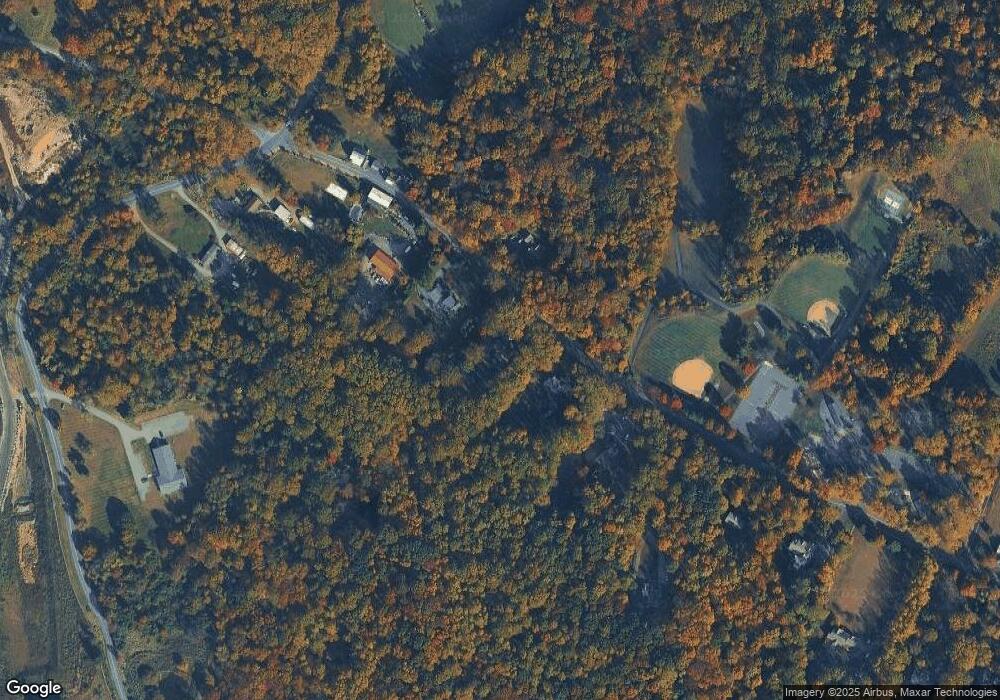 847 Mountain Rd, Boyertown, PA 19512 - photo 1